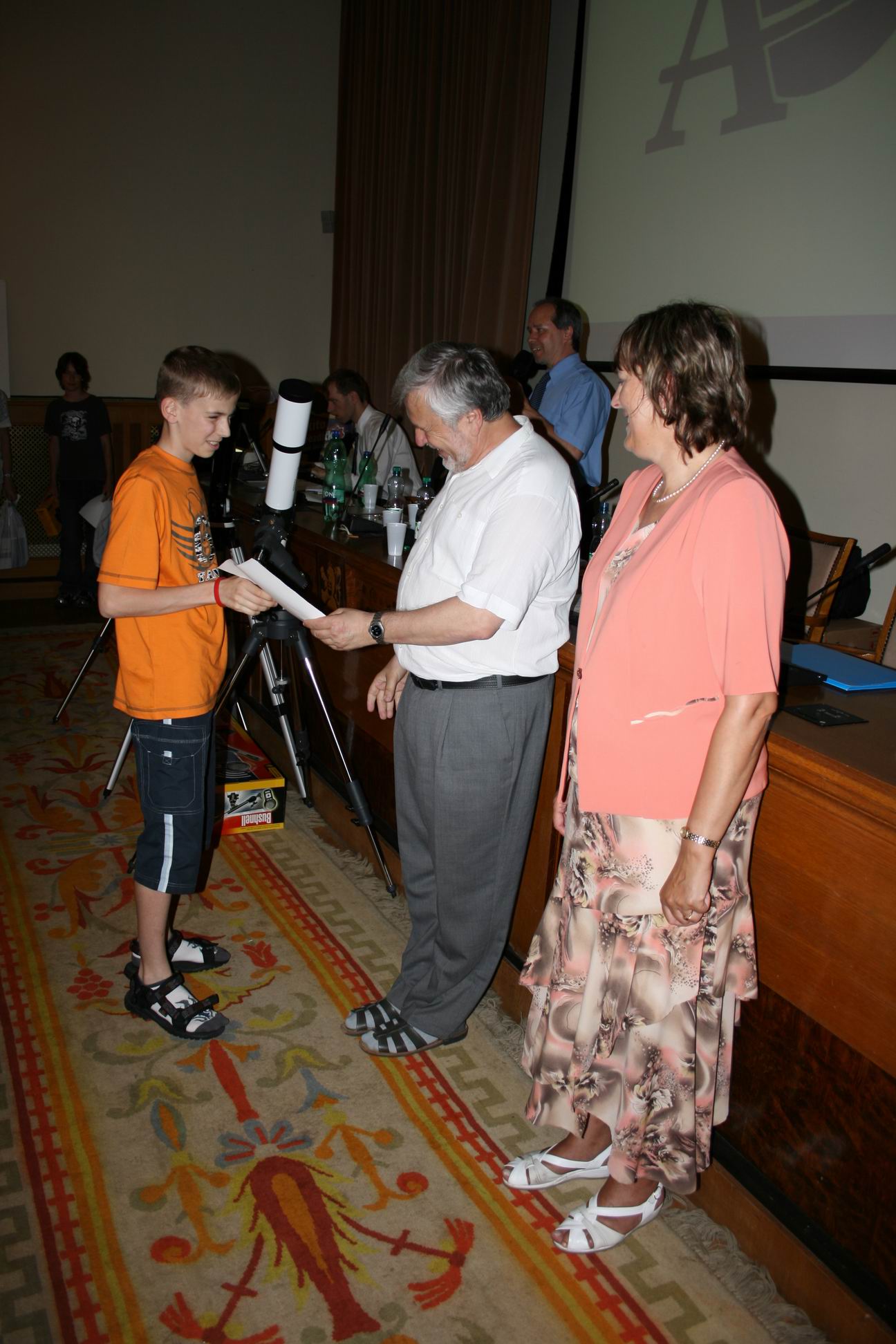 Astronomická olympiáda má prvního „absolventa“ | Ostatní | Články | Astronomický informační