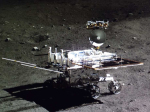 Rover Jutu na Měsíci, jak jej 21. prosince minulého roku vyfotila jeho mateřská sonda Autor: Čínská Akademie věd