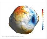 Model gravitačního pole Země (3D model) a výšky geoidu vypočtený z pohybů družice CHAMP v roce 2003 Autor: Astronomický ústav AV ČR