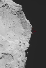 Snímek z 12. 11. 2014 v 17:18 UT, kdy se Philae měl nacházet právě zde nad okrajem kráteru Autor: ESA/Rosetta/MPS for OSIRIS Team MPS/UPD/LAM/IAA/SSO/INTA/UPM/DASP/IDA