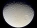 29.11.2004 - Saturnův měsíc Tethys z Cassiniho