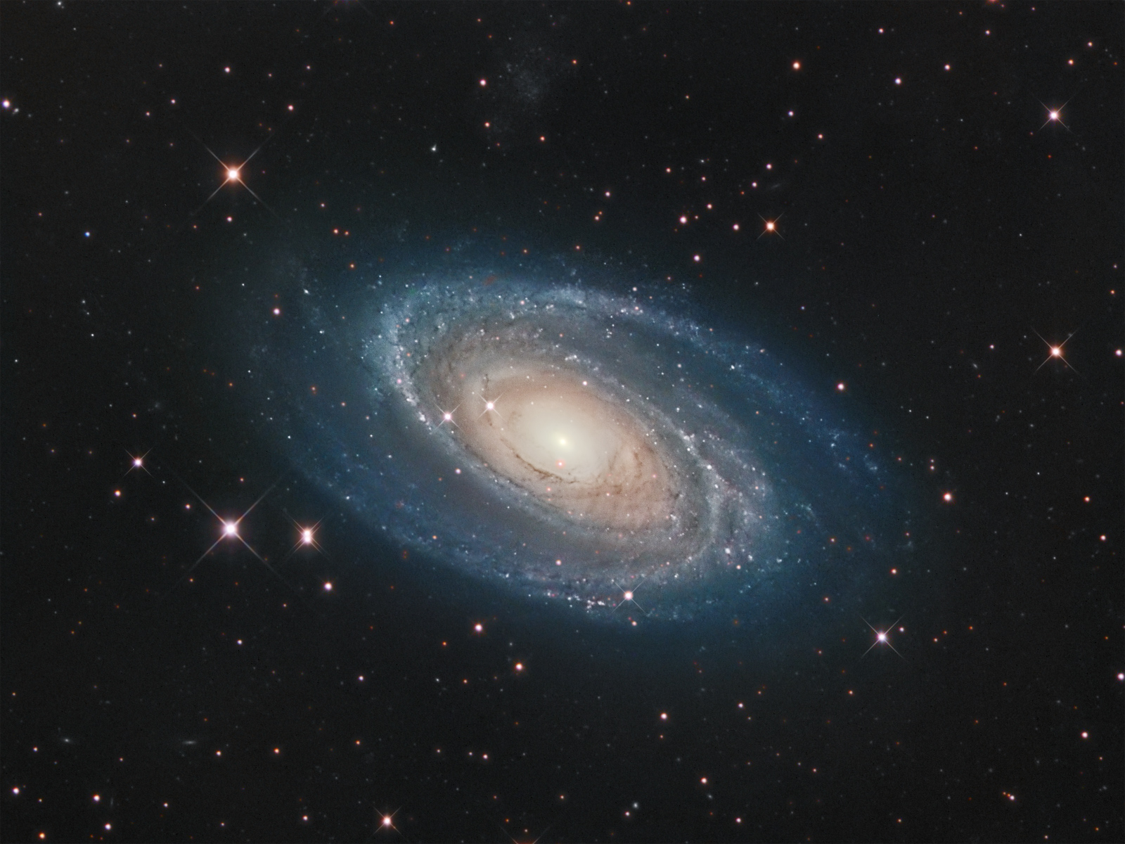 Ngc. Galaxy m81. M81 Галактика. NGC 3031. Галактика Боде м81.