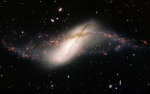 10.11.2012 - Polární prstenec galaxie NGC 660