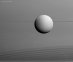 24.08.2015 - Dione, prstence, stíny, Saturn