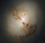 26.01.2021 - Střed NGC 1316: Po srážce galaxií