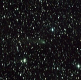Snímek komety C/2021 S3 (PANSTARRS).