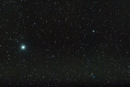 Snímek komety 3I/ATLAS.