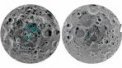 Autor: NASA - Rozložení ledu na povrchu Měsíce v okolí jižního pólu (vlevo) a severního pólu (vpravo) podle měření přístroje Moon Mineralogy Mapper (NASA) na palubě indické družice Chandrayaan-1