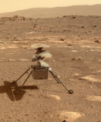 Autor: NASA/JPL-Caltech - Sol 43, 4. 4. 2021, vrtulníček Ingenuity byl právě vyložen na povrch Marsu