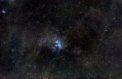 Autor: Michal Kraus - Plejády (M45), jak je vyfotografoval Michal Kraus na Astronomické expedici v Sítinách v roce 2021. Zdejší temná obloha umožňuje zaznamenat opravdu mnoho krás vesmíru.