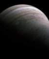 Autor: NASA/JPL-Caltech/SwRI/MSSS, Image processing by Andrea Luck - Jižní polokoule planety Jupiter vyfotografovaná sondou Juno 12. 1. 2022