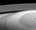 Cassini vyhlíží od Saturnu