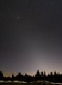 Autor: Martin Gembec - Zvířetníkové světlo 3. března 2021 z Ještědky (parkoviště pod vrcholem Ještědu). Panorama tří snímků nad sebou 35mm objektivem Sigma a Canonem 6Dmod.