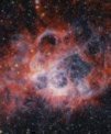 Autor: NASA/ESA/CSA/STScI - Hvězdotvorná oblast v galaxii M33 označená v NGC katalogu číslem 604 je obří mlhovina s horkými hvězdami ve svém nitru. Díky tomu jasně září. Snímek byl pořízen kamerou NIRCam (Near-Infrared Camera) vesmírného dalekohledu JWST.