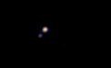 Autor: New Horizons, NASA. - První snímek Pluta a Charonu z kamery LORRI.