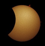 Zatmění Slunce 1. srpna 2008 přes chromosférický dalekohled. Autor: Pekka Rautajoki
