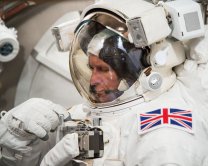 Tim Peake během pozemních zkoušek ve skafandru Autor: ESA