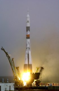 Start rakety Sojuz-U 31. 10. 2000 s kosmickou lodí Sojuz TM-31 Autor: NASA/JSC