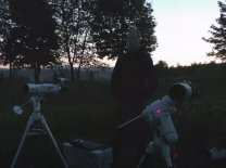 Živý stream z částečného zatmění Měsíce 16. 5. 2022 probíhal brzy nad ránem přímo od dalekohledů na kopci na Jablonecku Autor: Martin Gembec