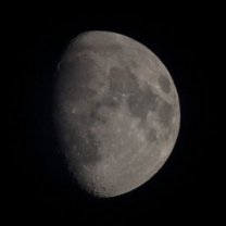Měsíc 16. 7. 2024 ve 21:05 SELČ. Canon EOS 700D; Objektiv Zenit 500/8 IS0 1600; 1/500, Multiexpozice 10 snímků, úprava Zoner. Autor: Tomas Kovacka