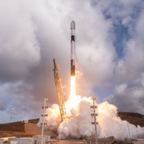 Falcon 9 výr. č. B1063 startuje 24. 10. 2026 z kalifornského Vandenbergu ke svému 27. letu a přistání na misi Starlink 15-15 Autor: SpaceX Falcon 9 výr. č. B1063 startuje 24. 10. 2026 z kalifornského Vandenbergu ke svému 27. letu a přistání na misi Starlink 15-15 Autor: SpaceX