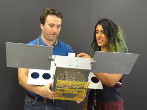 Cubesat MarCO ve skutečné velikosti Autor: NASA/JPL-Caltech