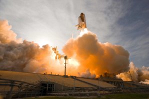 Start raketoplánu Endeavour Autor: NASA