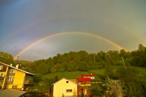 Hlavní a vedlejší duha 9. 5. 2016  v Nýdku. Autor: Martin Popek