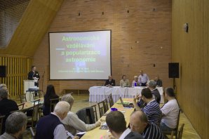 Zahájení konference o astronomickém vzdělávání a popularizaci astronomie. Autor: Ondřej Trnka