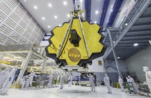 Dalekohled Jamese Webba (JWST) v čisté místnosti Autor: NASA