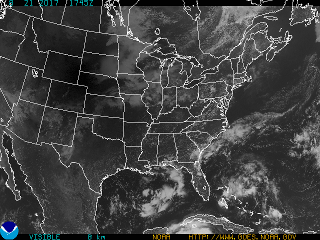 Stín Měsíce 21. srpna 2017 v 17:45 UT nad USA z družice GOES-East Autor: NOAA