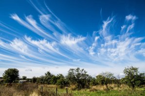 Cirrus – tato oblaka mohou znamenat příchod teplé fronty Autor: Shutterstock