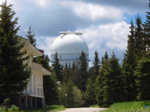 Kopule dvoumetrového dalekohledu observatoře Rozhen, Bulharsko. Autor: Zdeněk Bardon