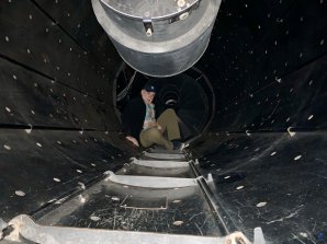 Uvnitř tubusu dalekohledu E152. ESO, La Silla, Chile Autor: Zdeněk Bardon
