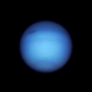 Fotografie Neptunu pořízená pomocí HST 7. 9. 2021; vlevo nahoře je zachycena tmavá skvrna Autor: NASA, ESA, A. Simon (Goddard Space Flight Center), and M.H. Wong (University of California, Berkeley