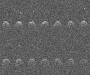 Snímky z teleskopu Arecibo, na kterých je úplně poprvé zachycen cíl sondy DART, měsíček Dimorphos Autor: Arecibo Observatory/NASA