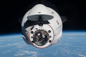 Kosmická loď Dragon společnosti SpaceX Autor: NASA