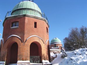 Západní a centrální kopule observatoře Ondřejov Autor: Archiv Astronomického ústavu AV ČR