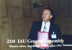 Přednáška na 21. Valném zasedání IAU v Buenos Aires (1991) Autor: Archiv Jana Vondráka