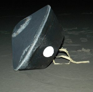 Návratové pouzdro sondy Stardust. Autor: Wikipedia (CZ): Stardust (sonda)