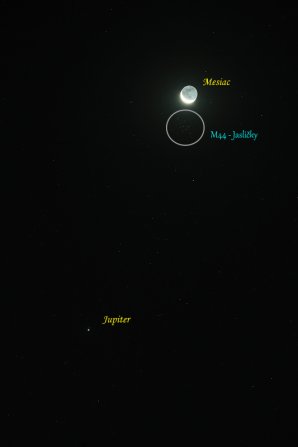 Mesiac v Jasličkách a Jupiter Autor: Zdenko Sádovský