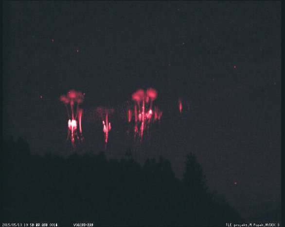 První Red sprites sezony 2015 nad střední Evropou Autor: Martin Popek