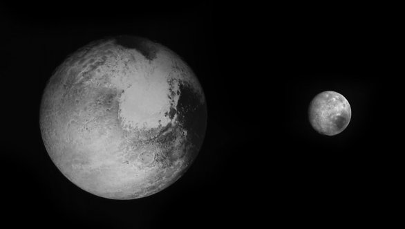 Pluto a Charon na surových snímcích z kamery LORRI na sondě New Horizons ze 13. července 2015. Autor: NASA/New Horizons/JHUAPL.