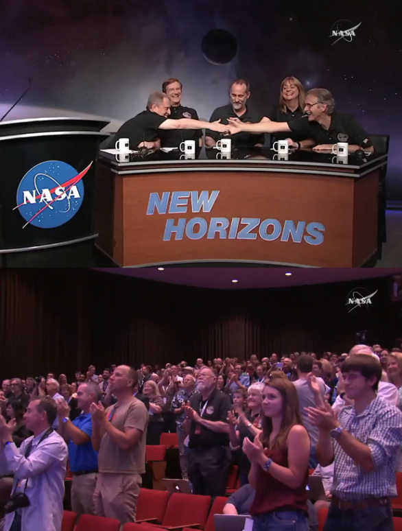 Ovace týmu New Horizons Autor: NASA TV