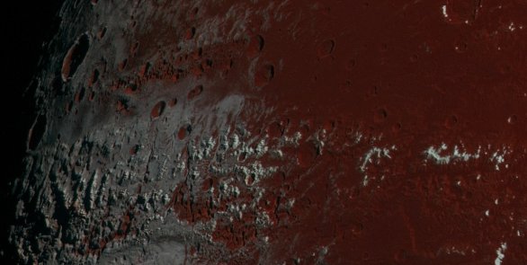 Dvě různé oblasti na rozhraní světla a temnoty na Plutu Autor: NASA/JHUAPL/SWRI