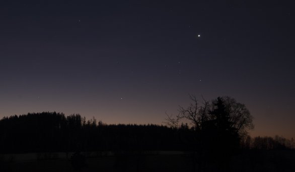 Venuše a Saturn ráno 30. 12. 2015 Autor: Martin Gembec