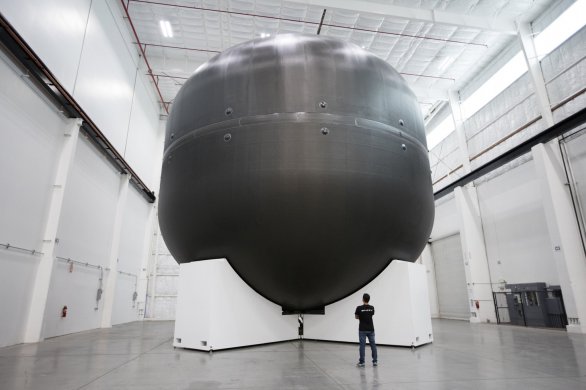 Prototyp nádrže z uhlíkových kompozitů Autor: SpaceX