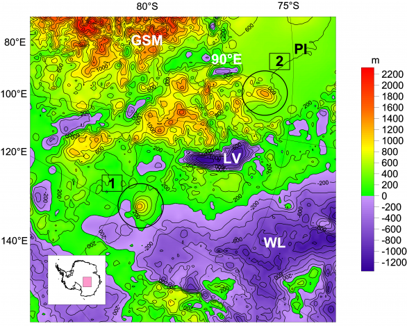 Topografie zájmové oblasti Antarktidy z modelu Bedmap2. Objevené kandidátky na sopky jsou označeny kroužky (1=Dana, 2=Zuzana). Vrstevnice (nadmořské výšky) jsou po 200 metrech (fialová oblast je tedy pod úrovní moře). Mapa má nezvykle západ nahoře. Zkratka LV značí pozici jezera Vostok, od něhož na západ a jihozápad se rozprostírá Gamburcevovo subglaciální pohoří (GSM), srovnatelné s evropskými Alpami. Mezi LV a GSM je oblast jezer, například jezero s podivným názvem „90-stupňů-východ“ (leží na 90 stupních východní zeměpisné délky). Na východ a na sever je pak Wilkesova nížina (WL). Symbol PI označuje tzv. pól ignorance, tedy oblast, v níž jsou data v modelu Bedmap 2 nespolehlivá z důvodu malého pokrytí měřeními. Autor: Astronomický ústav AV ČR