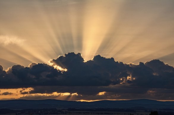 Druhé místo v kategorii Cena Regionu v soutěži Neklidné nebe: Orlické hory. Autor: Pavel Grulich.