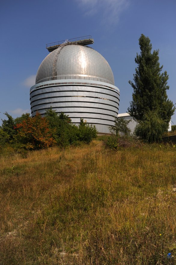 Kopule dvoumetrového dalekohledu observatoře Shamakhy, Ázerbájdžán Autor: Zdeněk Bardon